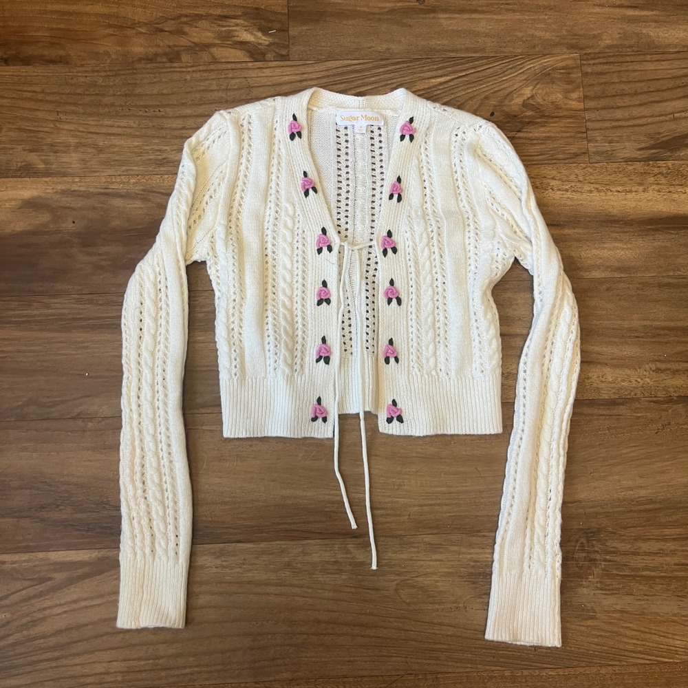 Sugar Moon White Cable Knit Cropped Cardigan Pink Rose Embroidered Small